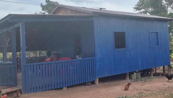 Fã de Bocalom pinta casa de azul e prefeito agradece: “Obrigado pelo carinho”